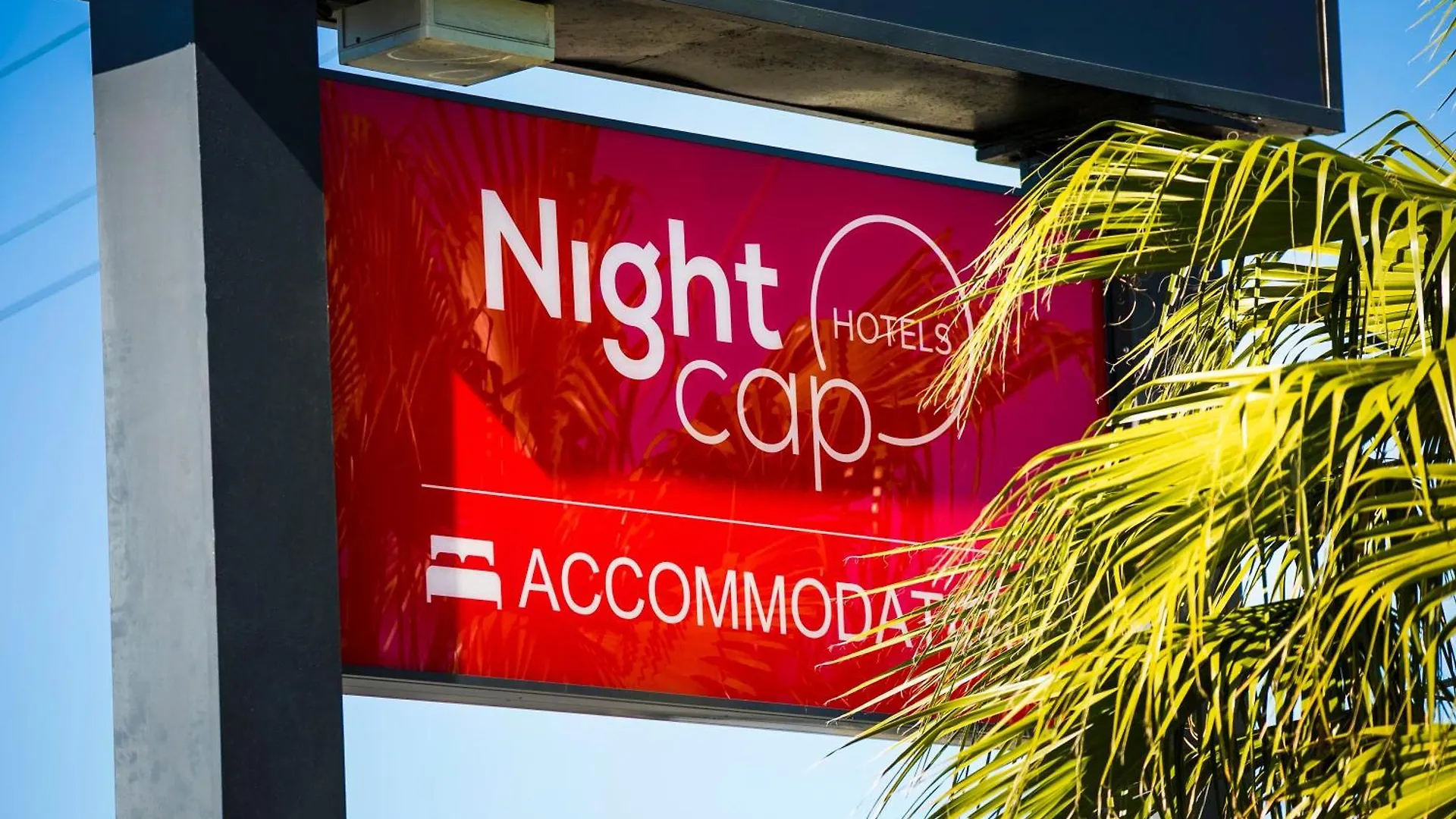 Nightcap At Kawana Waters Hotel