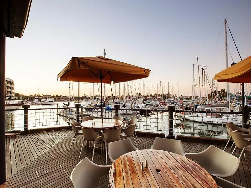 Nightcap At Kawana Waters Hotel